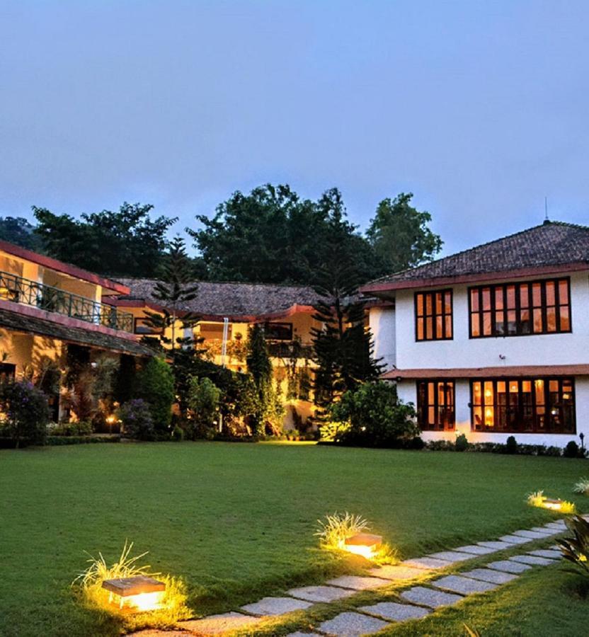 Amritara Ambatty Greens Resort Viradzspet Kültér fotó