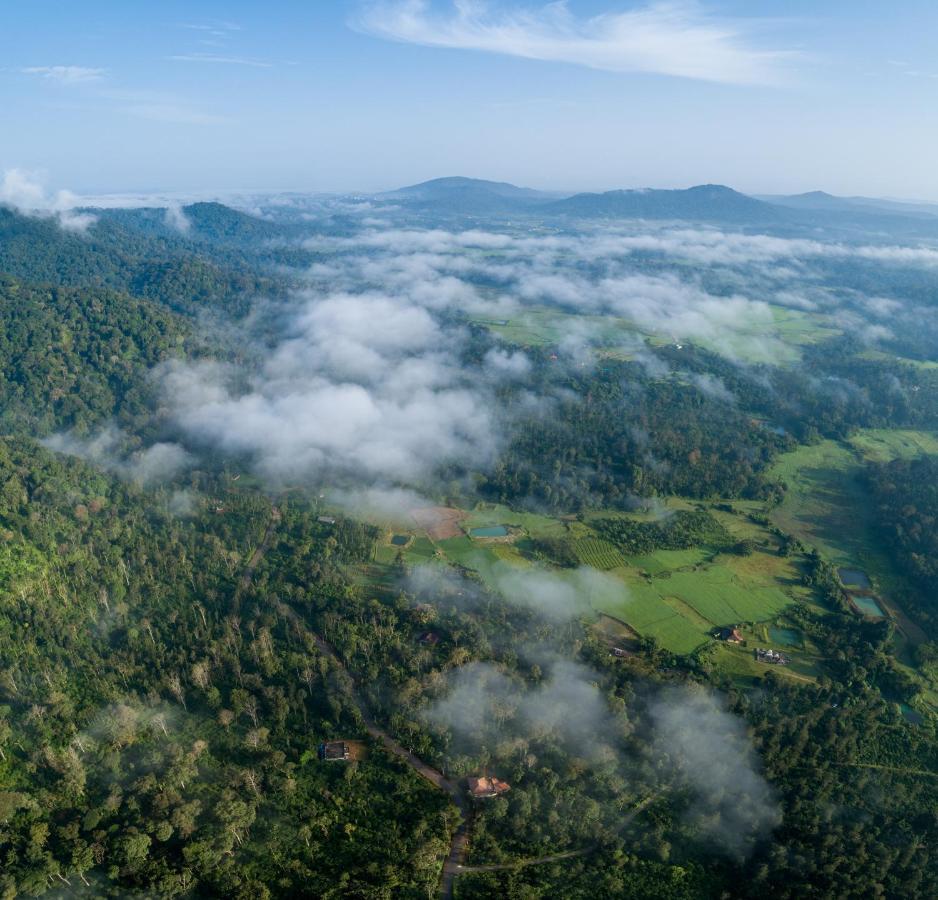 Amritara Ambatty Greens Resort Viradzspet Kültér fotó