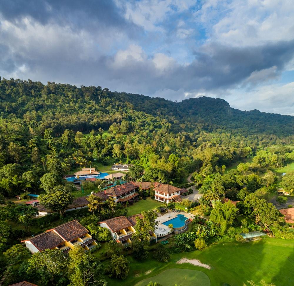 Amritara Ambatty Greens Resort Viradzspet Kültér fotó