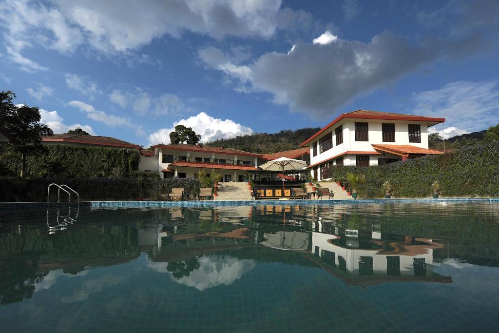 Amritara Ambatty Greens Resort Viradzspet Kültér fotó